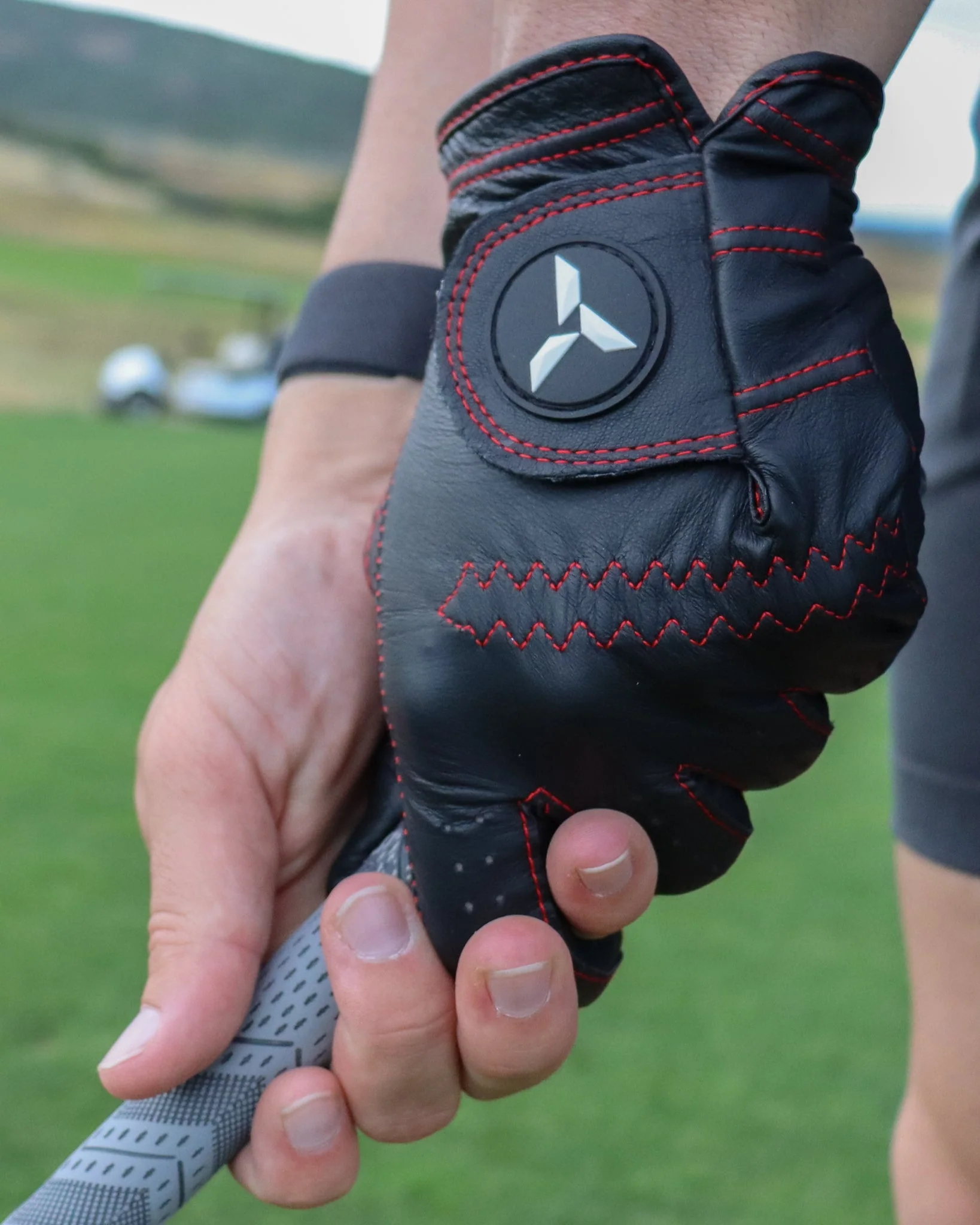 Fire Red Golf Glove - Image 3